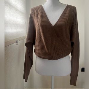 Derek Heart Thin sweater with open back (L)